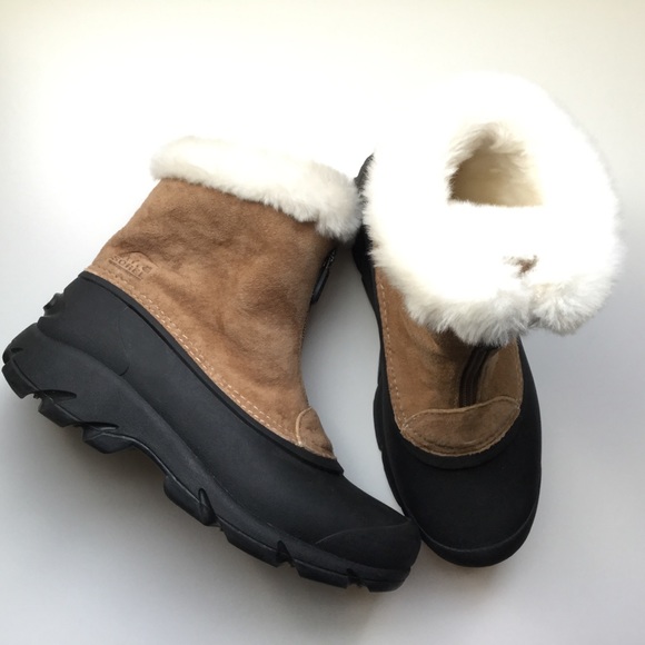 Sorel Shoes - Sorel Snow Angel Zippered Boot Tan Women’s Size 6